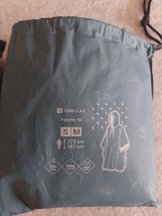 Дождевик / пончо Decathlon Forclaz 50