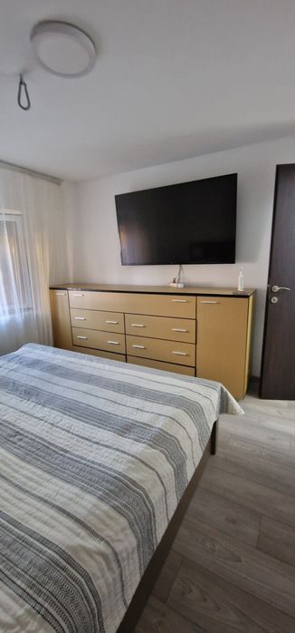 Inchiriez apartament langa liceu