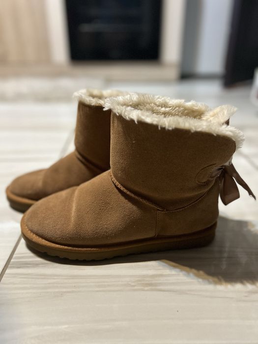 UGG Mini Bailey Bow - Australia