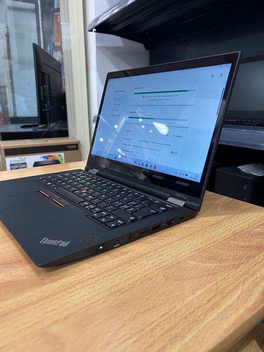 Като нов! Лаптоп Lenovo X380 Yoga i5/16GB RAM/256GB SSD, ТЪЧ, 3 м. гар!