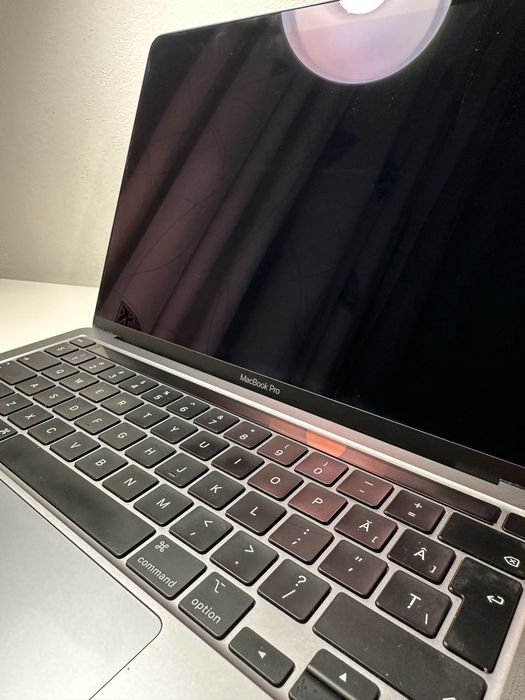 MacBook Pro M2 2022 13 inch