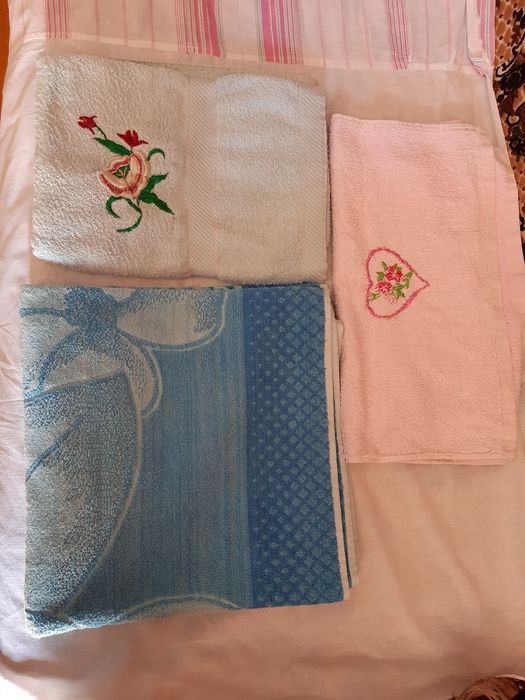 Постельное белье и подушки