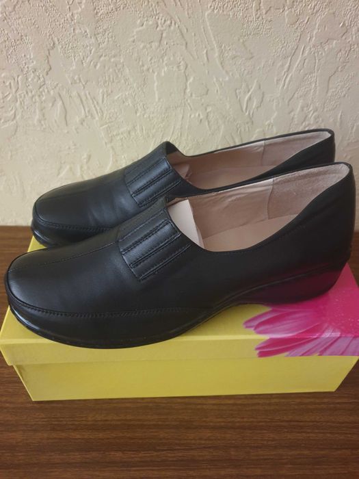 Туфли новые кожаные