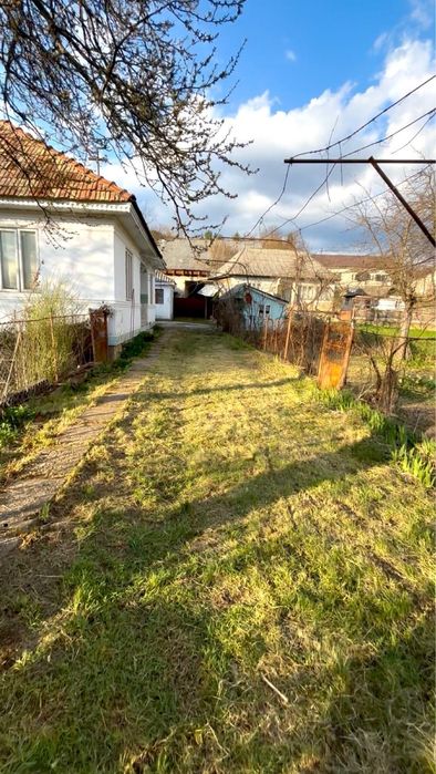 Casa + teren 900 mp, intravilan, la strada principala, intre Vizantea si Soveja, langa Focsani