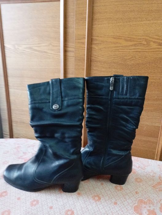 Продам сапоги женские