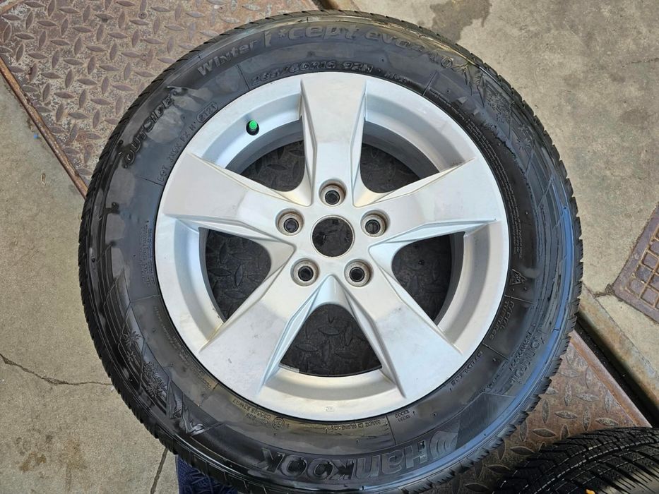 Suzuki SX4 – Set de roți de aliaj cu cauciucuri de iarnă