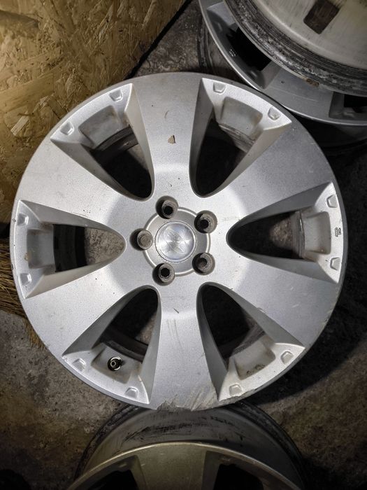 Продам диски Субару