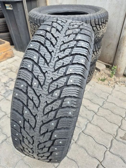 Nokian Tyres Hakkapeliitta LT3 — зимние шипованные шины