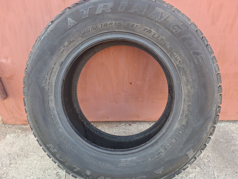 Продам шини  TRIANJL R15,205'70