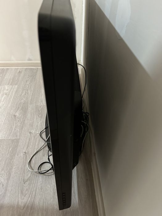 Телевизор не дорого.