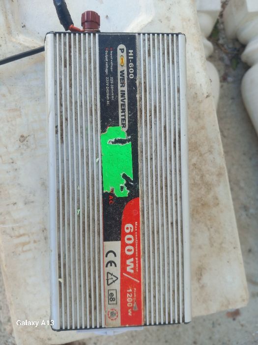 Инвертор на напрежение 24v 220v