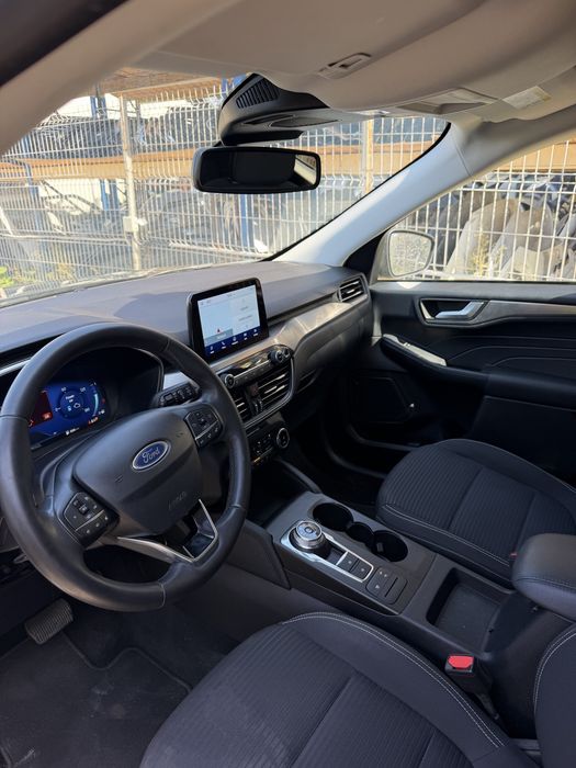 Ford KUGA 2024 2.5 HIBRID 25.000 KM AUTOMAT usor avariate / avariat / lovit / lovite