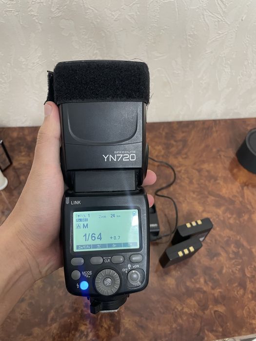Вспышка yongnuo YN720