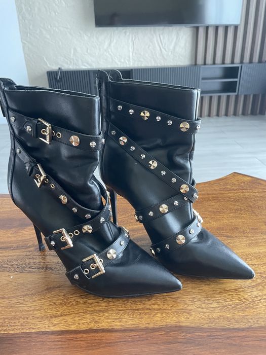 Botine Guess marime 41