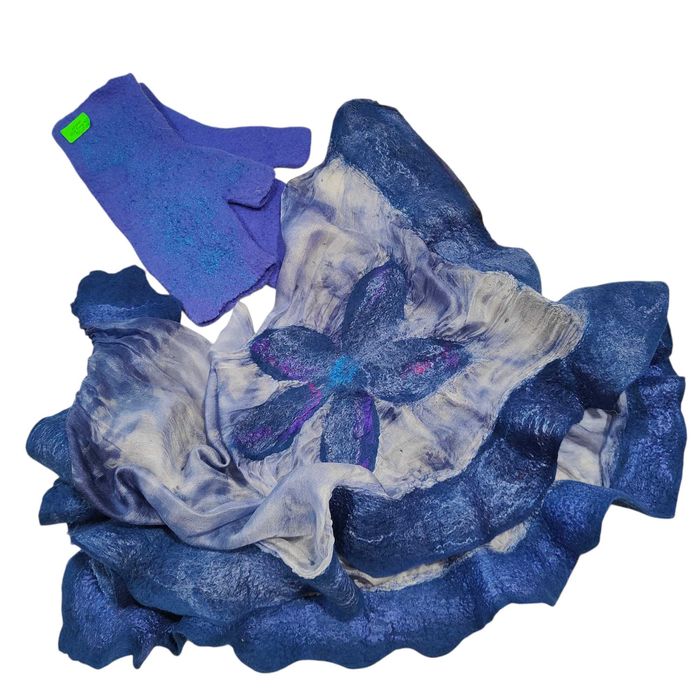 Продавам шал естествена коприна