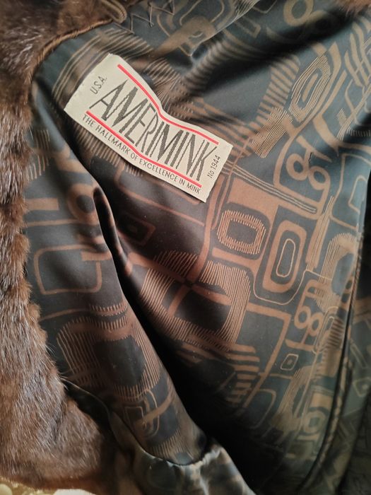 Продам норковую шубу