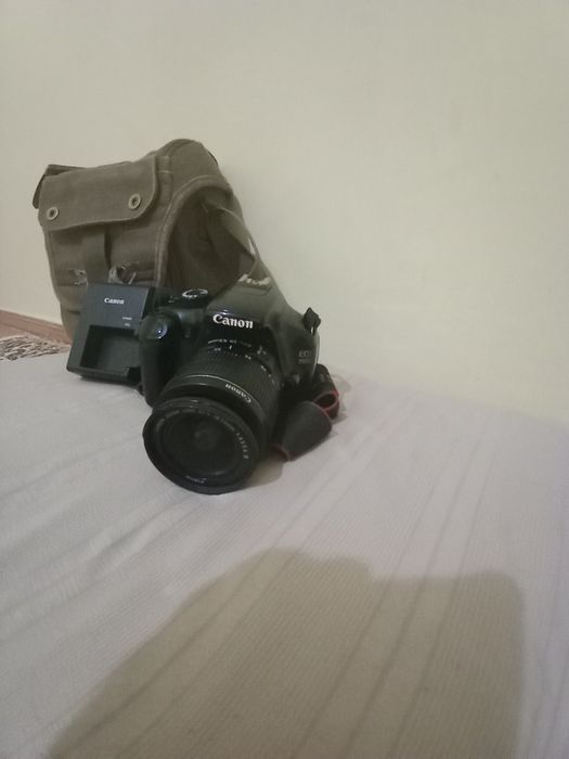 Canon 1100 fotoparat Sotiladi