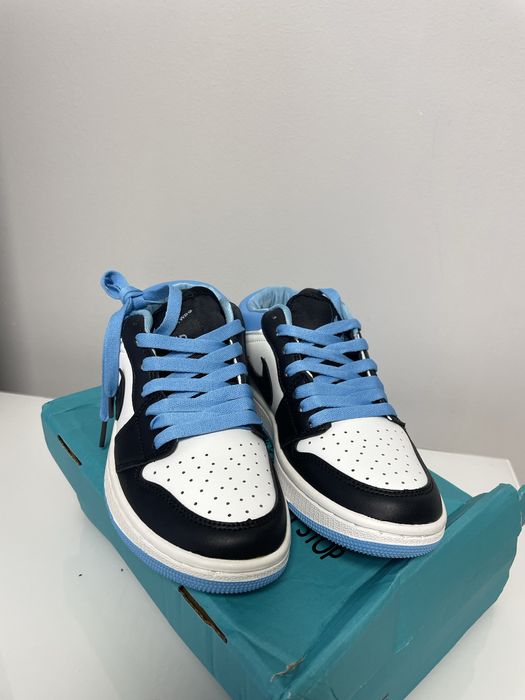 Nike 35 кроссовки Новые