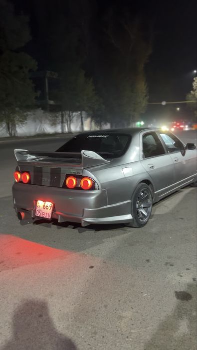 Nissan Skyline r33