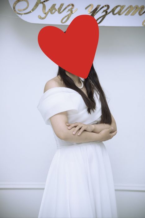 Платье вечернее, можно и на свадьбу/узату. Торг уместен