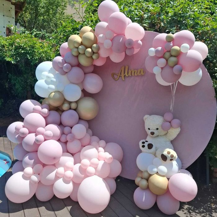 Aranjamente din baloane pentru mese/prezidiu