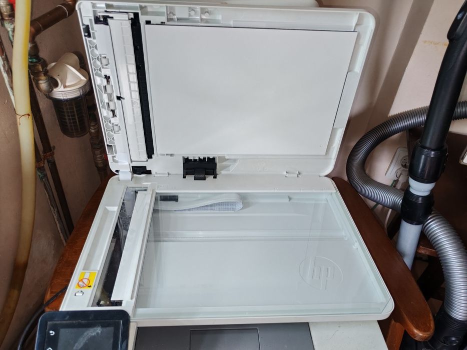 Vând imprimanta HP pro mfp M282nw