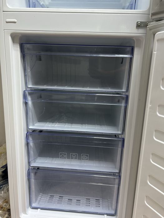 Холодильник beko