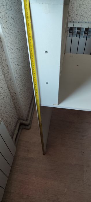 Продаю маникюрный стол