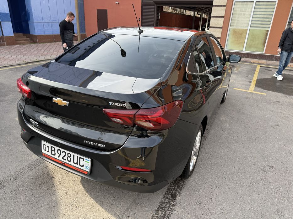Chevrolet Onix Premier 2.