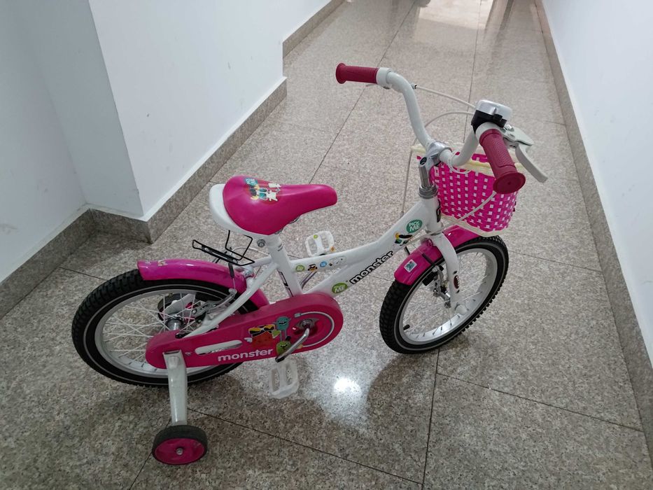 Bicicleta copii - stare foarte buna, folosita de 4-5 ori