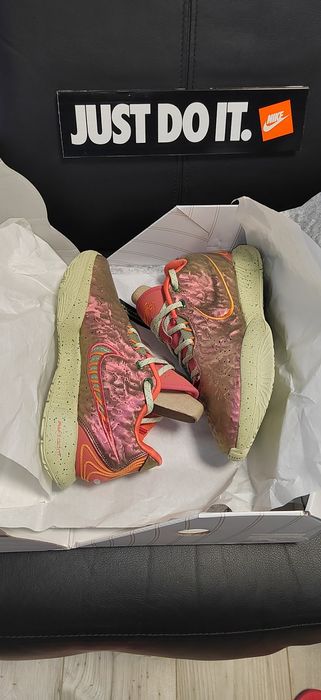 Nike Lebron XXI, номер 39