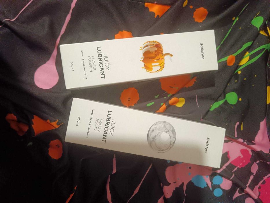 lubrifiant, pret pentru amdoua