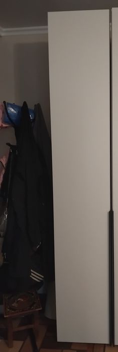 Продам новый шкаф пенал