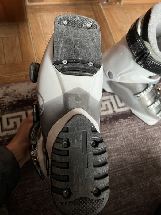 Ботинки для лыж