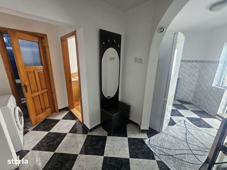Apartament cu 2 camere de închiriat în Curtea de Argeș.