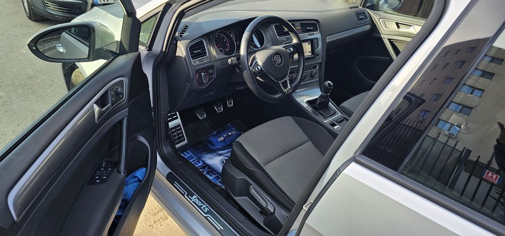 VOLKSWAGEN Golf 2015 — imagine 4