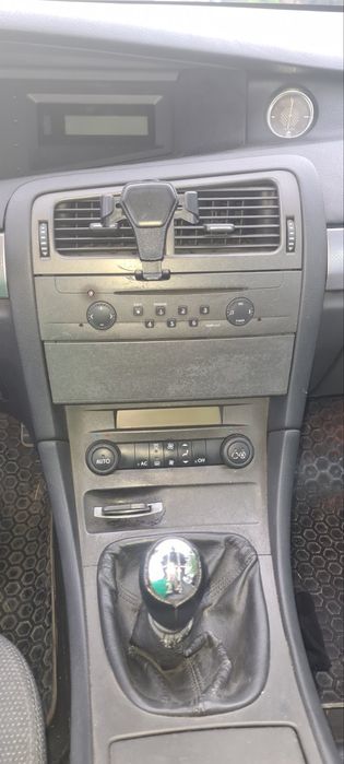 Рено Вел сатис !