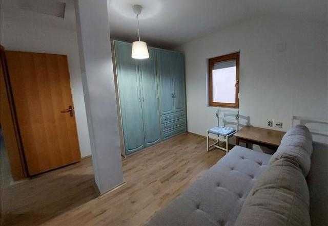 Дава се под наем Двустаен апартамент в Пловдив, Гагарин - 96 кв.м за 448.8 € - Снимка #1