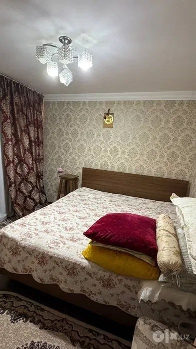 Квартира на Чиланзар,ул Мукимий-кафе Камыш 3/4/4 общ пл 65м +Балкон