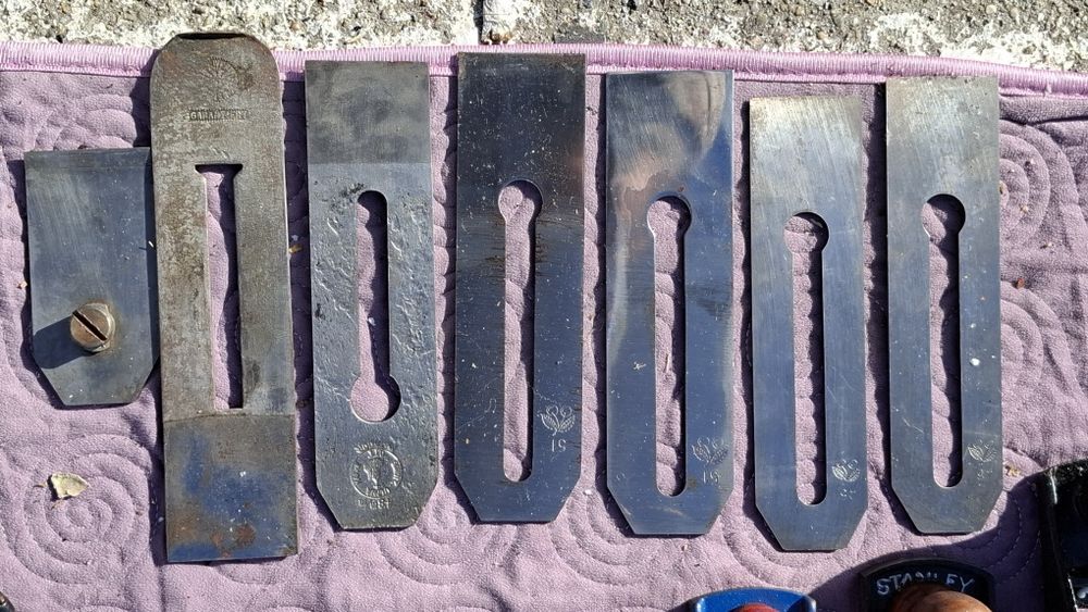 Cutite rindea metalica