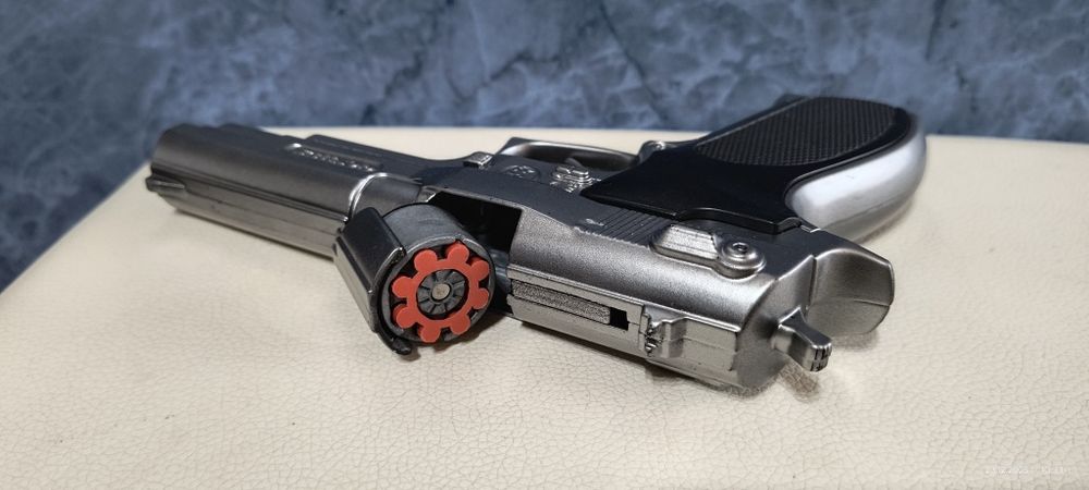 Масивен метален пистолет с капси COLT +96 бр. капси