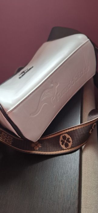 Нова малка,сладка и модерна чантичка