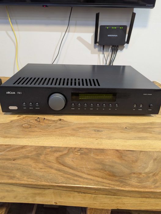 Усилвател Arcam FMJ A29, отлично състояние