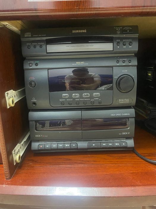 Продам музыкальный центр