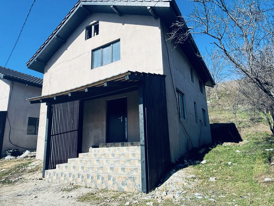 Case de vânzare gata pentru mutare!