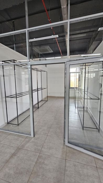 Рейлы, стелаж для бутика