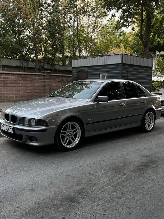 Диск на БМВ 37 стиль