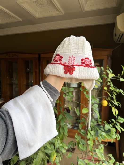 Продаётся детская польская шапочка с шарфиком