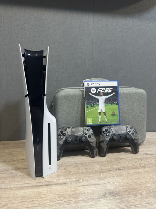 Play station 5 slim 1tb