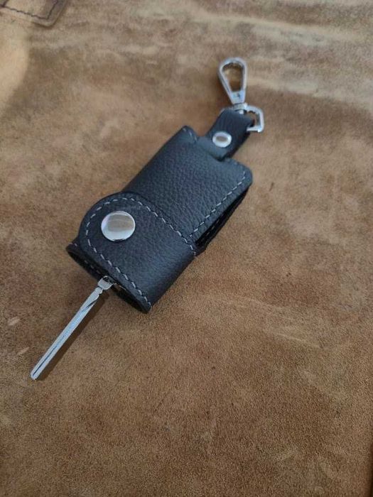 Продавам ключодържател / калъф за ключ Audi A4/B8